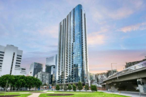 04D Homely 2 bedroom near Crown Yara river with Free Parking